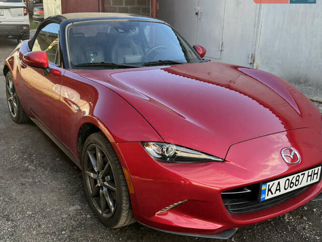 Красный Мазда МХ-5, объемом двигателя 2 л и пробегом 40 тыс. км за 19000 $, фото 5 на Automoto.ua