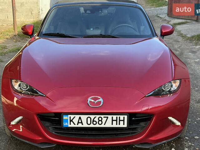 Красный Мазда МХ-5, объемом двигателя 2 л и пробегом 40 тыс. км за 19000 $, фото 7 на Automoto.ua