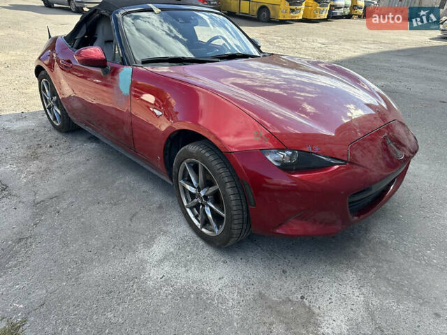 Красный Мазда МХ-5, объемом двигателя 0 л и пробегом 100 тыс. км за 12000 $, фото 1 на Automoto.ua