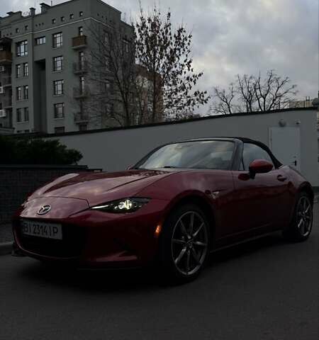 Червоний Мазда МХ-5, об'ємом двигуна 2 л та пробігом 48 тис. км за 28900 $, фото 5 на Automoto.ua