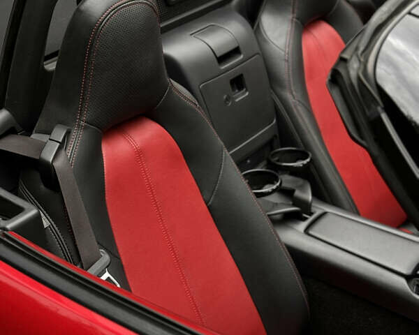 Мазда МХ-5, объемом двигателя 2 л и пробегом 122 тыс. км за 17628 $, фото 5 на Automoto.ua