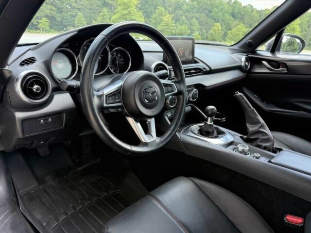Сірий Мазда МХ-5, об'ємом двигуна 2 л та пробігом 44 тис. км за 15000 $, фото 12 на Automoto.ua