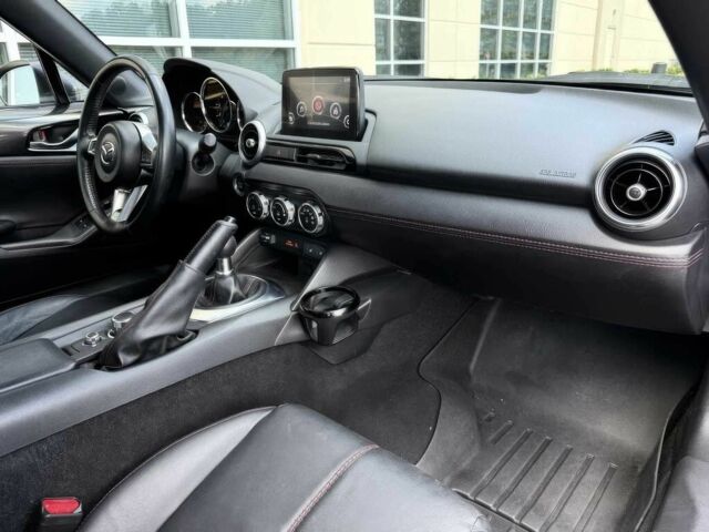 Сірий Мазда МХ-5, об'ємом двигуна 2 л та пробігом 44 тис. км за 15000 $, фото 14 на Automoto.ua