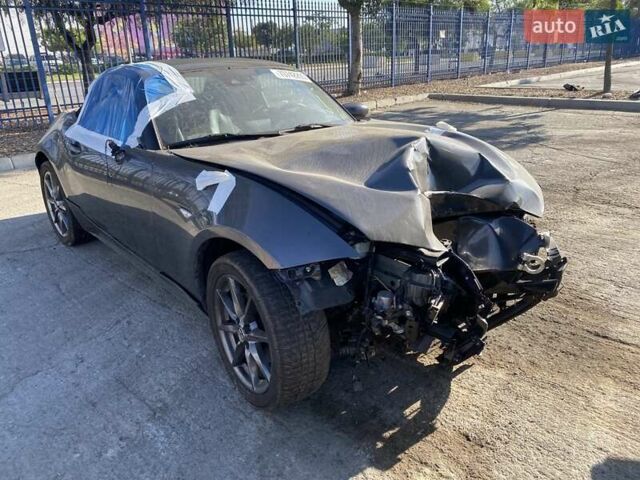 Серый Мазда МХ-5, объемом двигателя 2 л и пробегом 102 тыс. км за 6100 $, фото 4 на Automoto.ua