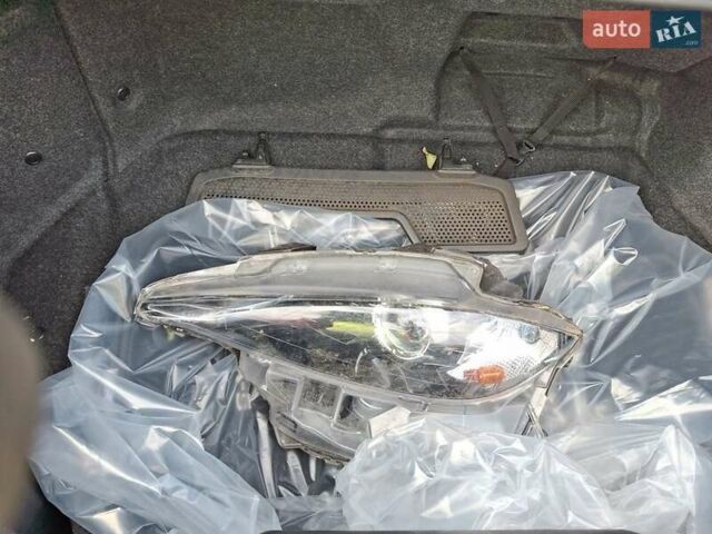 Серый Мазда МХ-5, объемом двигателя 2 л и пробегом 102 тыс. км за 6100 $, фото 10 на Automoto.ua