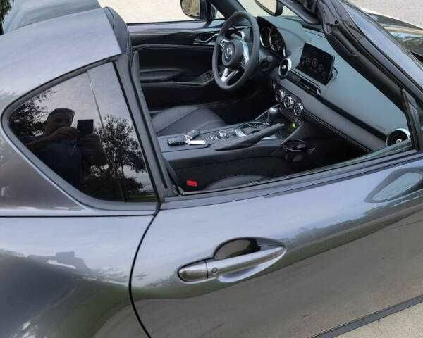 Серый Мазда МХ-5, объемом двигателя 2 л и пробегом 2 тыс. км за 6600 $, фото 10 на Automoto.ua