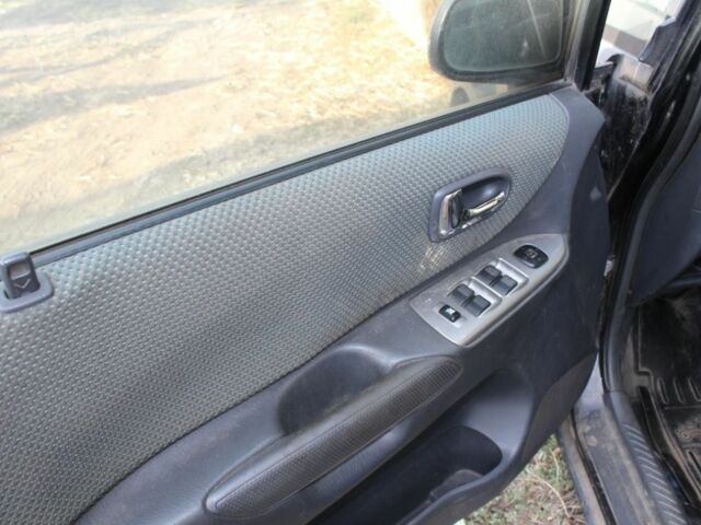 Мазда Премаси 2001 в Запорожье на Automoto.ua Черный Мазда Премаси, объемом двигателя 2 л и пробегом 280 тыс. км за 1100 $, фото 7 на Automoto.ua