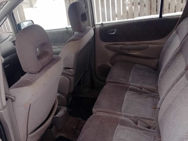 Чорний Мазда Премасі, об'ємом двигуна 2 л та пробігом 100 тис. км за 901 $, фото 2 на Automoto.ua