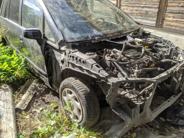 Чорний Мазда Премасі, об'ємом двигуна 2 л та пробігом 250 тис. км за 600 $, фото 1 на Automoto.ua