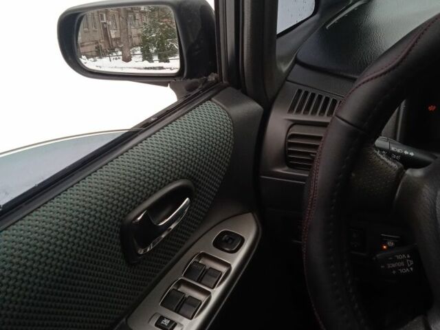 Черный Мазда Премаси, объемом двигателя 2 л и пробегом 244 тыс. км за 1064 $, фото 4 на Automoto.ua