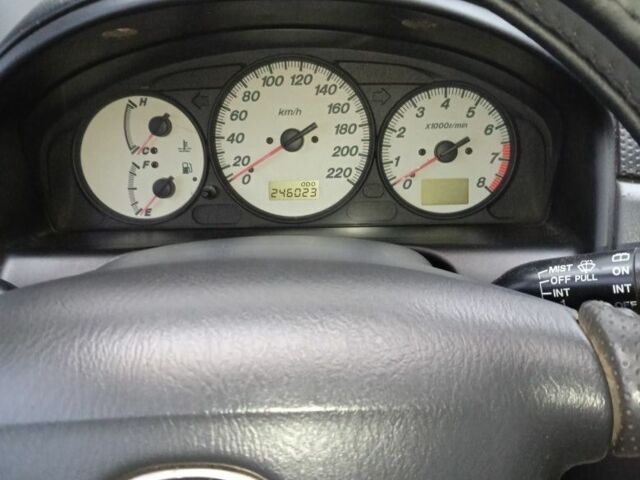 Черный Мазда Премаси, объемом двигателя 2 л и пробегом 246 тыс. км за 1069 $, фото 5 на Automoto.ua