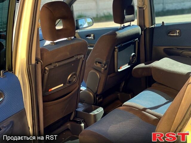 Мазда Премаси 2001 в Харькове на Automoto.ua Мазда Премаси, объемом двигателя 2 л и пробегом 300 тыс. км за 4000 $, фото 8 на Automoto.ua