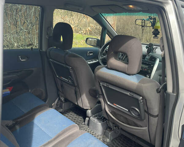 Серый Мазда Премаси, объемом двигателя 2 л и пробегом 360 тыс. км за 3400 $, фото 9 на Automoto.ua