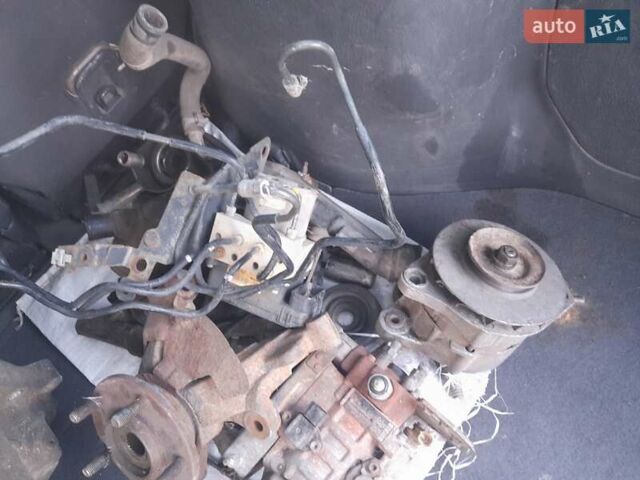 Серый Мазда Премаси, объемом двигателя 2 л и пробегом 270 тыс. км за 3200 $, фото 7 на Automoto.ua