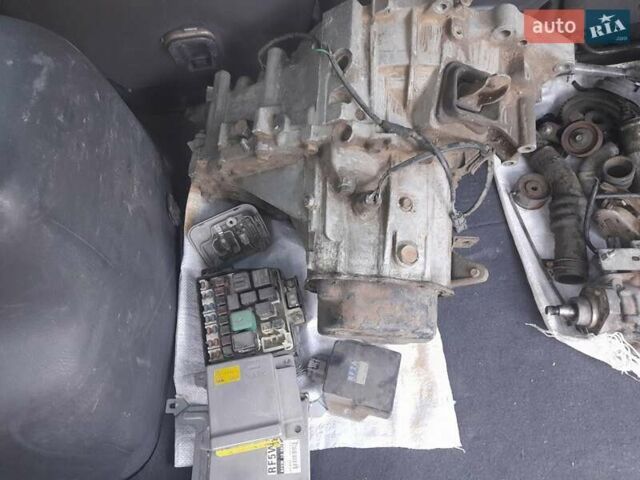 Серый Мазда Премаси, объемом двигателя 2 л и пробегом 270 тыс. км за 3200 $, фото 5 на Automoto.ua