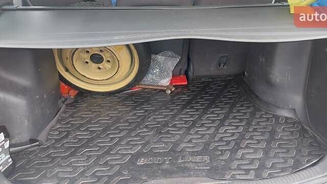 Серый Мазда Премаси, объемом двигателя 2 л и пробегом 250 тыс. км за 2800 $, фото 16 на Automoto.ua