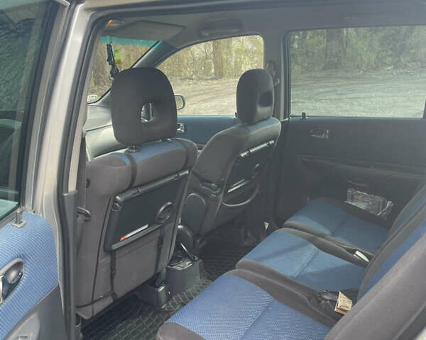 Серый Мазда Премаси, объемом двигателя 2 л и пробегом 360 тыс. км за 3400 $, фото 6 на Automoto.ua