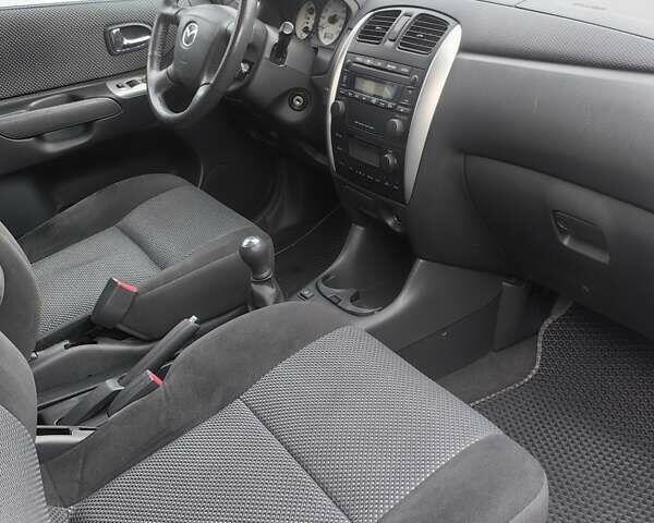 Серый Мазда Премаси, объемом двигателя 1.84 л и пробегом 137 тыс. км за 4350 $, фото 10 на Automoto.ua