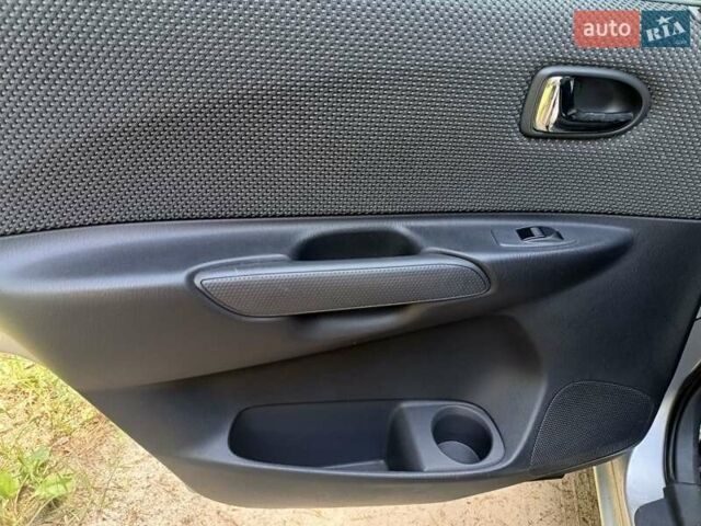 Сірий Мазда Премасі, об'ємом двигуна 1.99 л та пробігом 152 тис. км за 4950 $, фото 14 на Automoto.ua