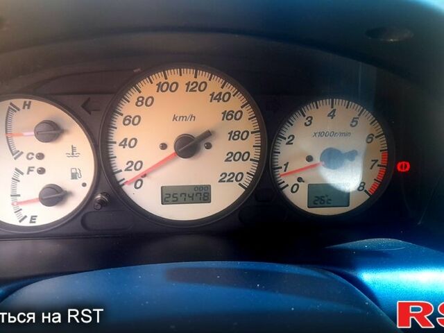 Серый Мазда Премаси, объемом двигателя 2 л и пробегом 257 тыс. км за 3500 $, фото 8 на Automoto.ua