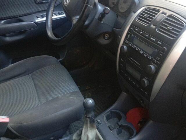 Серый Мазда Премаси, объемом двигателя 1.8 л и пробегом 120 тыс. км за 2000 $, фото 5 на Automoto.ua