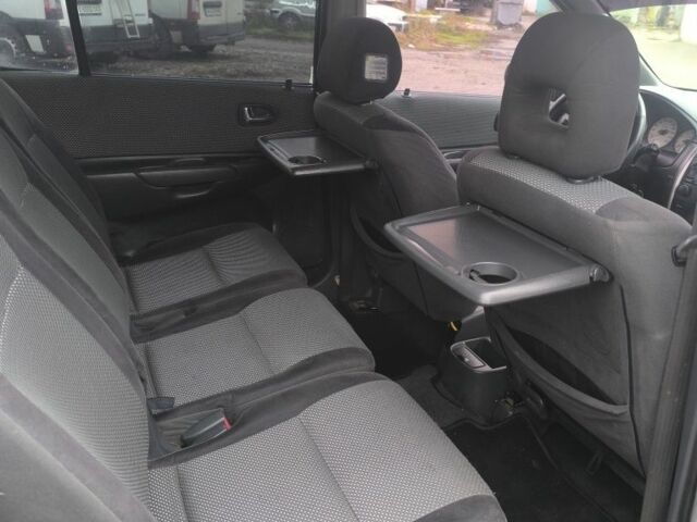 Серый Мазда Премаси, объемом двигателя 1.8 л и пробегом 397 тыс. км за 2200 $, фото 3 на Automoto.ua