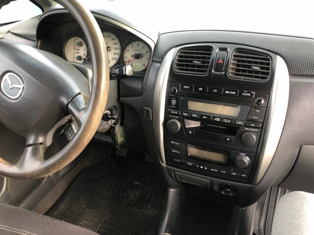 Серый Мазда Премаси, объемом двигателя 2 л и пробегом 200 тыс. км за 4000 $, фото 9 на Automoto.ua