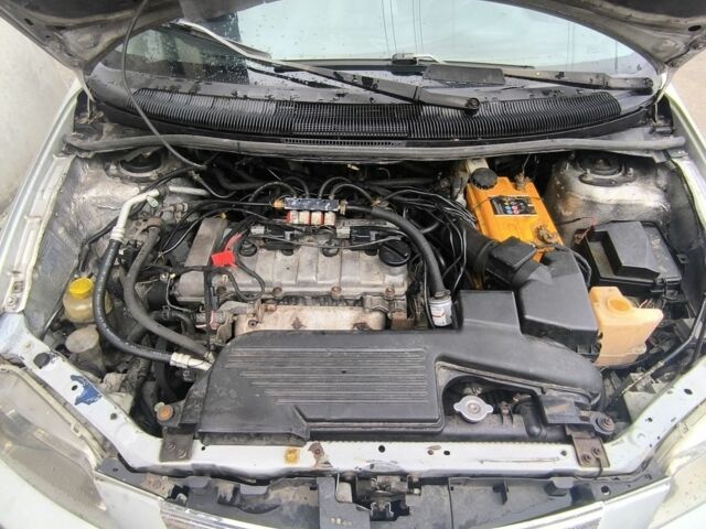 Серый Мазда Премаси, объемом двигателя 1.8 л и пробегом 397 тыс. км за 2200 $, фото 5 на Automoto.ua