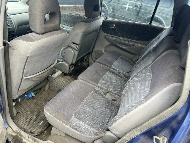 Синий Мазда Премаси, объемом двигателя 0 л и пробегом 300 тыс. км за 1100 $, фото 6 на Automoto.ua