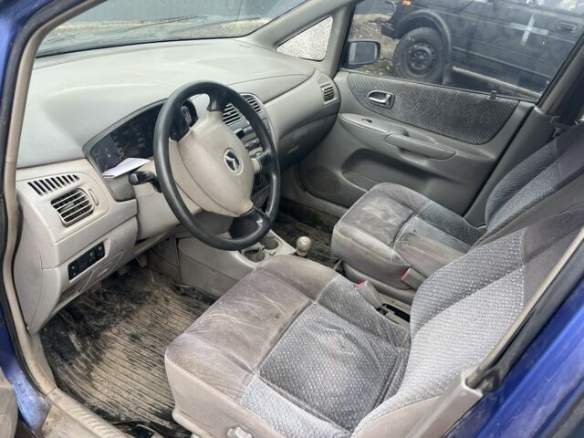 Синий Мазда Премаси, объемом двигателя 0 л и пробегом 300 тыс. км за 1100 $, фото 5 на Automoto.ua