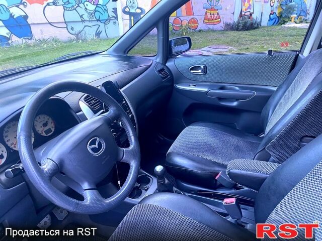 Синий Мазда Премаси, объемом двигателя 2 л и пробегом 113 тыс. км за 4200 $, фото 10 на Automoto.ua