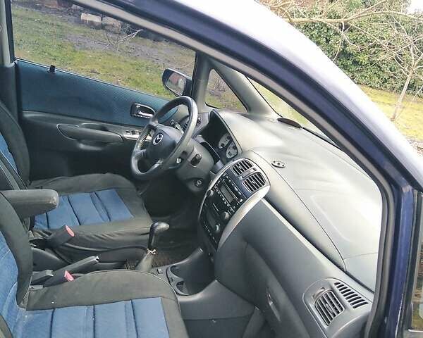 Синий Мазда Премаси, объемом двигателя 1.8 л и пробегом 320 тыс. км за 2200 $, фото 2 на Automoto.ua