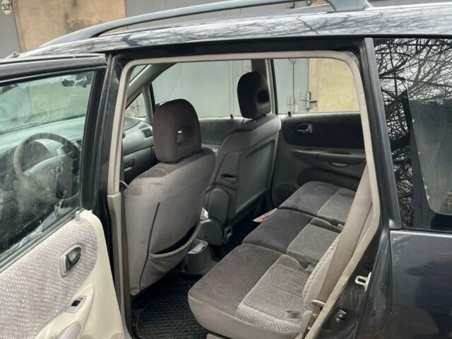 Синий Мазда Премаси, объемом двигателя 2 л и пробегом 200 тыс. км за 1072 $, фото 4 на Automoto.ua