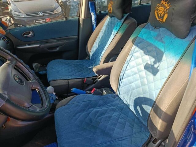 Синій Мазда Премасі, об'ємом двигуна 1.8 л та пробігом 245 тис. км за 3790 $, фото 16 на Automoto.ua
