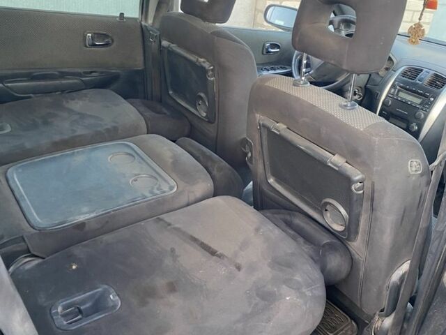 Зеленый Мазда Премаси, объемом двигателя 2 л и пробегом 444 тыс. км за 350 $, фото 6 на Automoto.ua