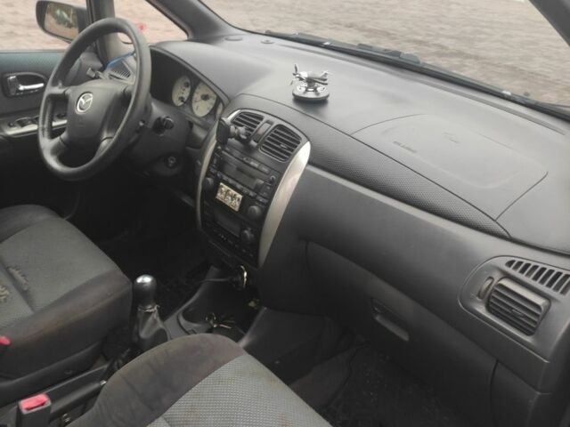 Зеленый Мазда Премаси, объемом двигателя 2 л и пробегом 300 тыс. км за 2200 $, фото 7 на Automoto.ua