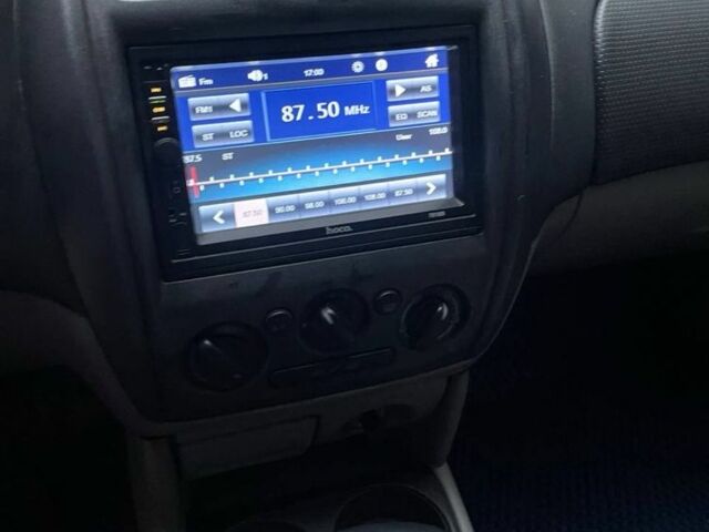 Синий Мазда Протеж, объемом двигателя 2 л и пробегом 220 тыс. км за 2300 $, фото 9 на Automoto.ua