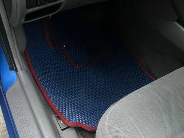 Синий Мазда Протеж, объемом двигателя 2 л и пробегом 220 тыс. км за 2300 $, фото 13 на Automoto.ua