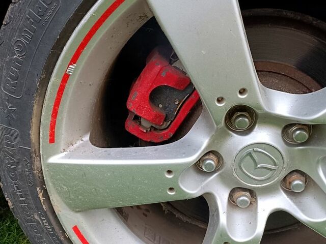 Чорний Мазда РХ-8, об'ємом двигуна 1.8 л та пробігом 147 тис. км за 9600 $, фото 8 на Automoto.ua