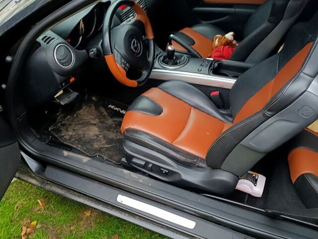 Черный Мазда РХ-8, объемом двигателя 1.8 л и пробегом 147 тыс. км за 9600 $, фото 6 на Automoto.ua