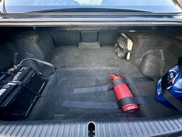 Черный Мазда РХ-8, объемом двигателя 2.5 л и пробегом 115 тыс. км за 6500 $, фото 6 на Automoto.ua