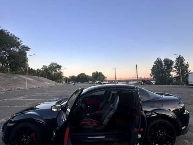 Черный Мазда РХ-8, объемом двигателя 2.5 л и пробегом 115 тыс. км за 6500 $, фото 4 на Automoto.ua