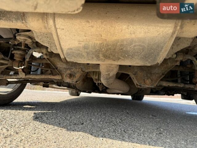 Красный Мазда РХ-8, объемом двигателя 3 л и пробегом 99 тыс. км за 5100 $, фото 7 на Automoto.ua