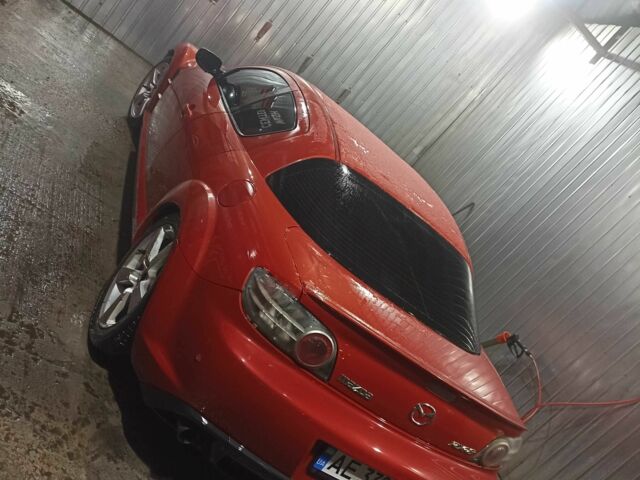 Красный Мазда РХ-8, объемом двигателя 2.5 л и пробегом 180 тыс. км за 3550 $, фото 1 на Automoto.ua