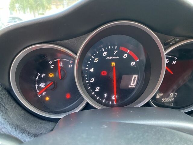 Красный Мазда РХ-8, объемом двигателя 1.3 л и пробегом 100 тыс. км за 3100 $, фото 9 на Automoto.ua