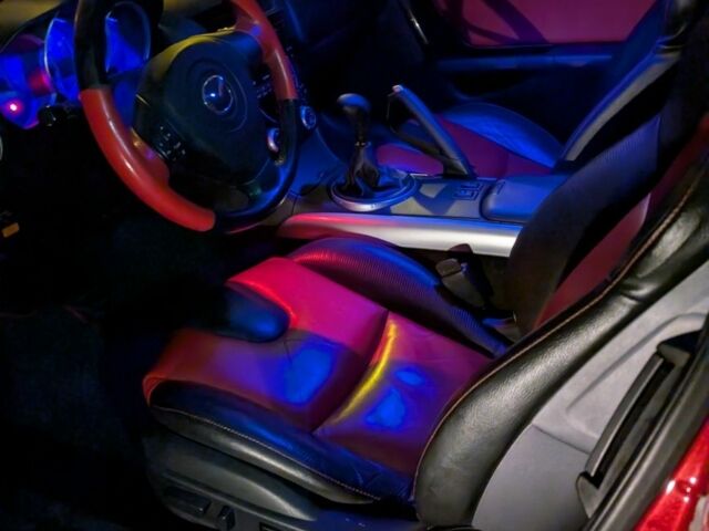 Червоний Мазда РХ-8, об'ємом двигуна 0 л та пробігом 88 тис. км за 3969 $, фото 4 на Automoto.ua