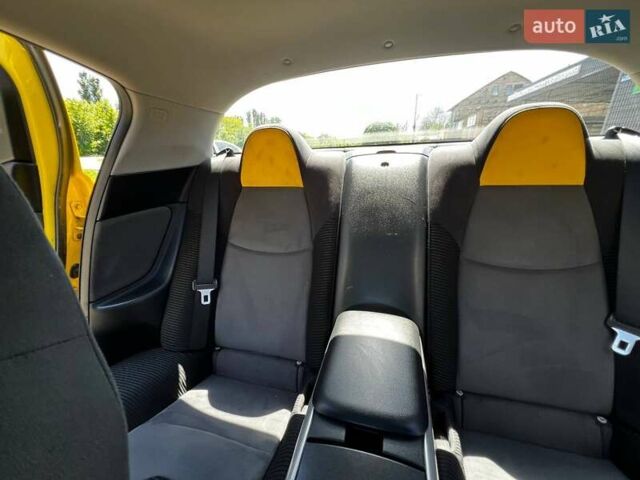 Жовтий Мазда РХ-8, об'ємом двигуна 1.31 л та пробігом 131 тис. км за 5000 $, фото 18 на Automoto.ua