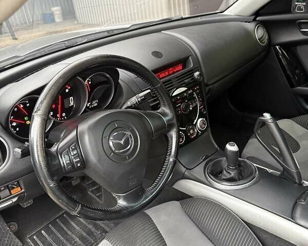 Серый Мазда РХ-8, объемом двигателя 1.3 л и пробегом 215 тыс. км за 5000 $, фото 7 на Automoto.ua