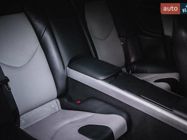 Сірий Мазда РХ-8, об'ємом двигуна 2.5 л та пробігом 150 тис. км за 13800 $, фото 24 на Automoto.ua