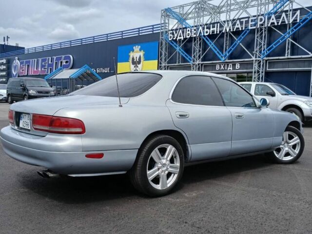 Серый Мазда Сентия, объемом двигателя 3 л и пробегом 200 тыс. км за 4500 $, фото 3 на Automoto.ua